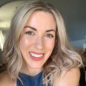 Meet your Posher, Carly